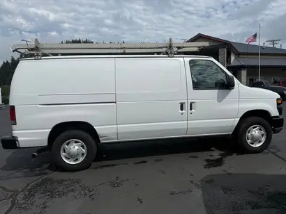 2012 Ford E-Series E-250 Van photo 4