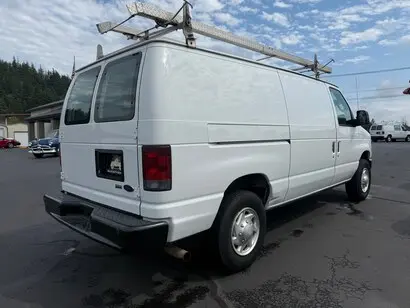 2012 Ford E-Series E-250 Van photo 5