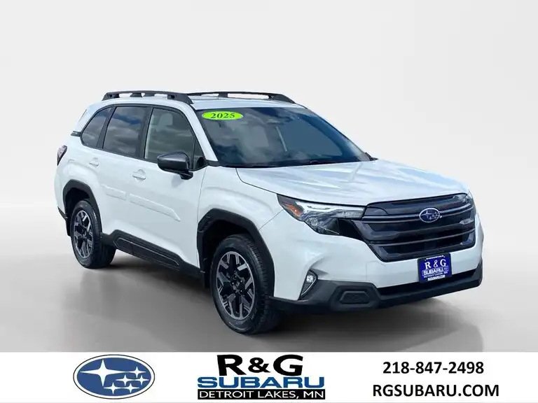 2025 Subaru Forester Premium's photo