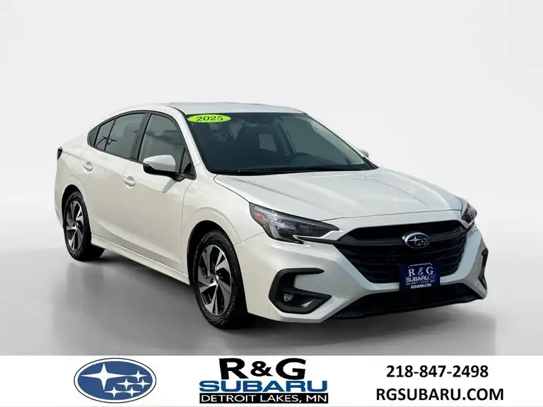 2025 Subaru Legacy Premium's photo