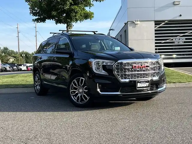 2024 GMC Terrain Denali AWD's photo