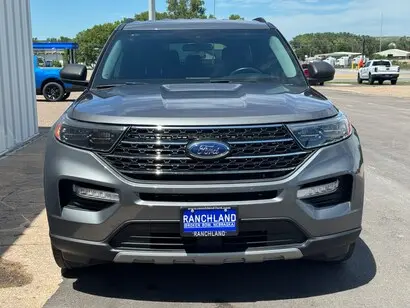 2023 Ford Explorer XLT 4WD photo 4