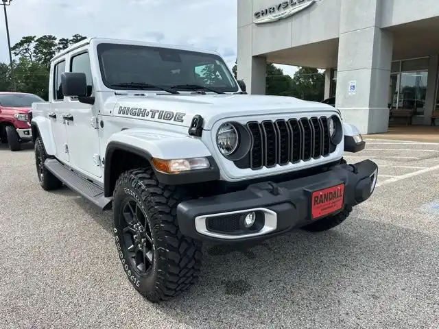 2025 Jeep Gladiator High Tide Auto's photo