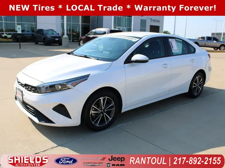 2024 Kia Forte LXS Auto's photo