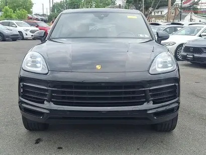 2019 Porsche Cayenne Base photo 2