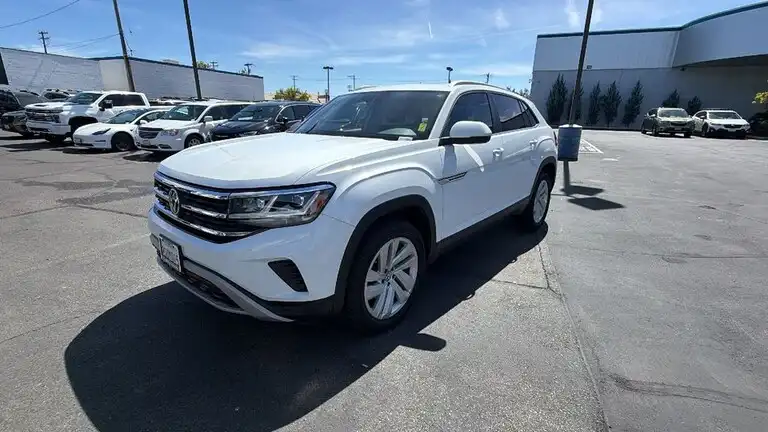 2020 Volkswagen Atlas Cross Sport 3.6L V6 SE with Tech's photo