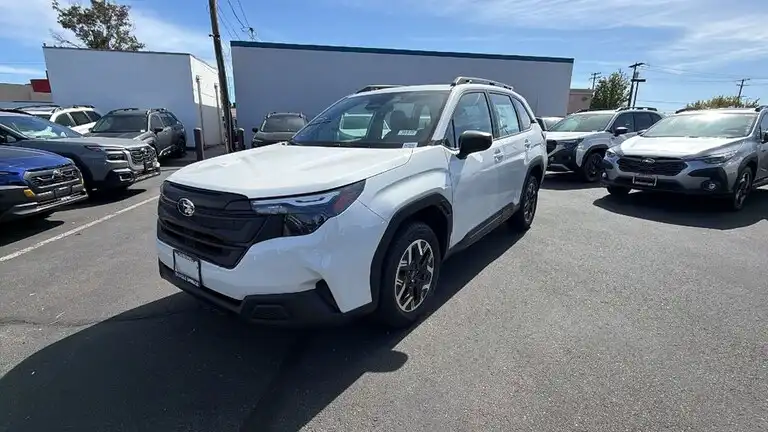 2026 Subaru Forester Base's photo