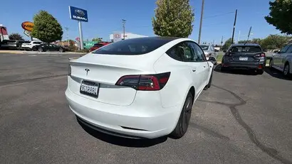 2023 Tesla Model 3 Base photo 4