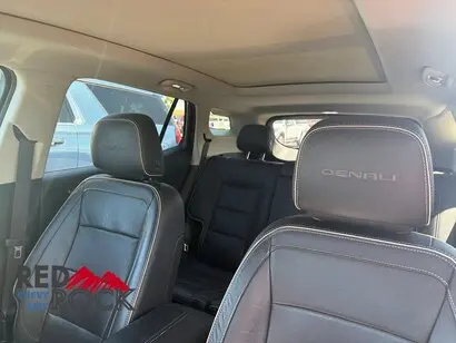 2019 GMC Terrain Denali AWD photo 4