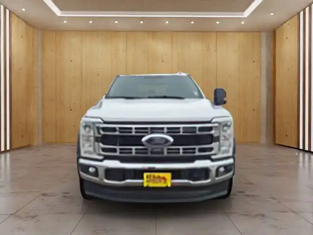 2024 Ford F-550 XL Crew Cab DRW 203 in's photo