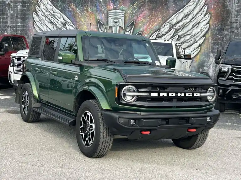 2025 Ford Bronco Outer Banks 4x4's photo