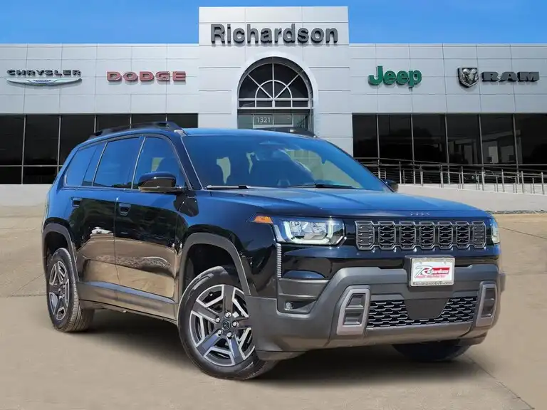 2026 Jeep Cherokee Limited HEV 4X4's photo
