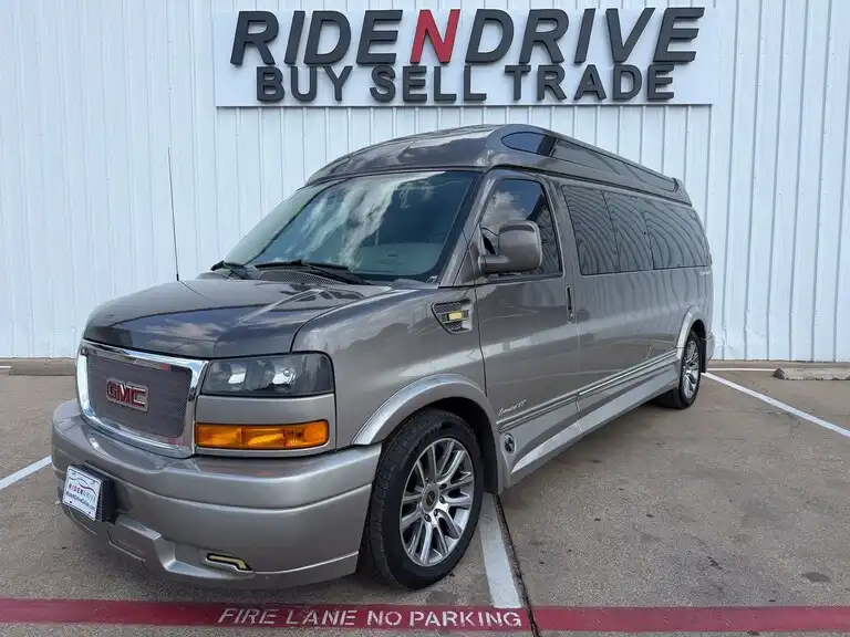 2020 GMC Savana Cargo Van 2500 Extended WB's photo