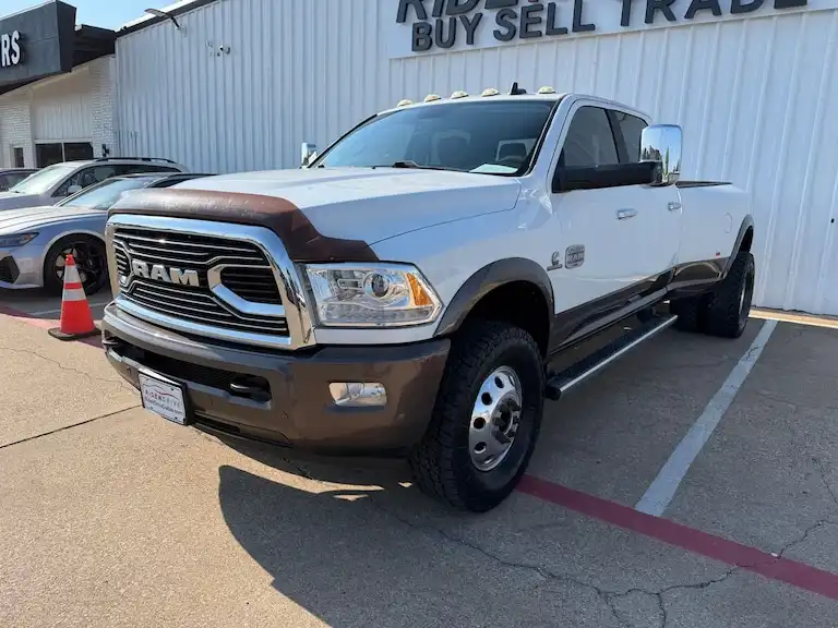 2018 RAM 3500 Laramie Longhorn 4X4 Crew Cab LWB's photo