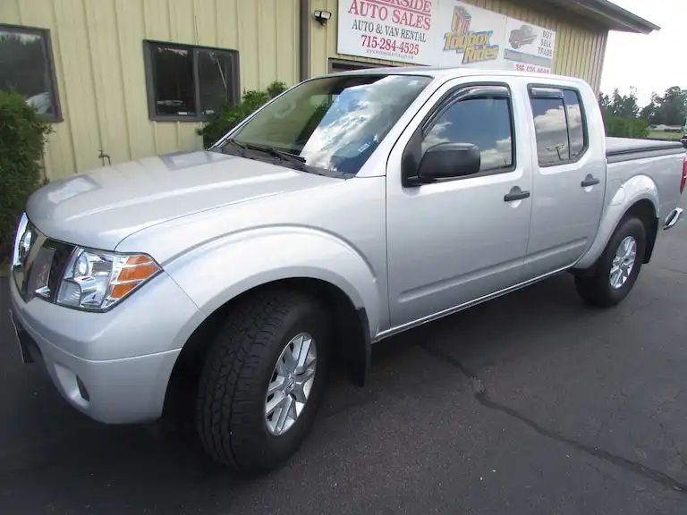 2019 Nissan Frontier 4.0 SV Crew Cab 4X4 AT SWB's photo