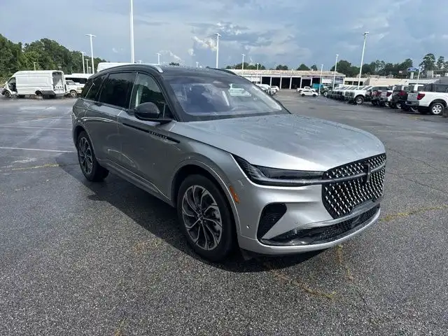 2024 Lincoln Nautilus Reserve AWD's photo