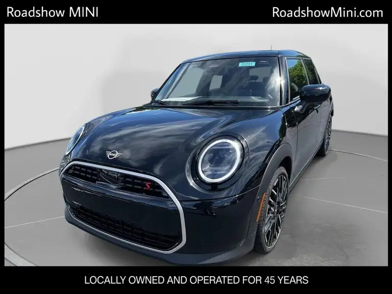 2026 MINI Hardtop Cooper S Signature's photo