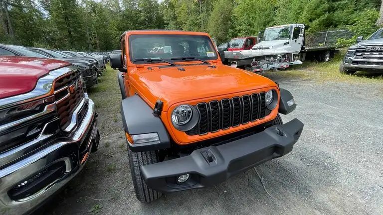 2027 Jeep Wrangler Sport's photo