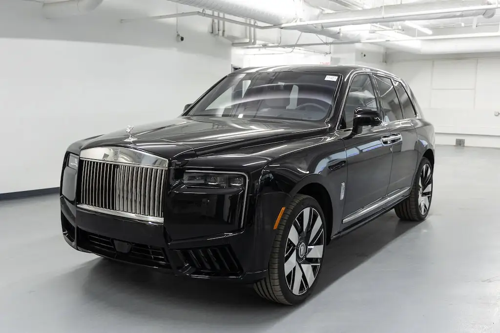 2026 Rolls-Royce Cullinan Base photo 1