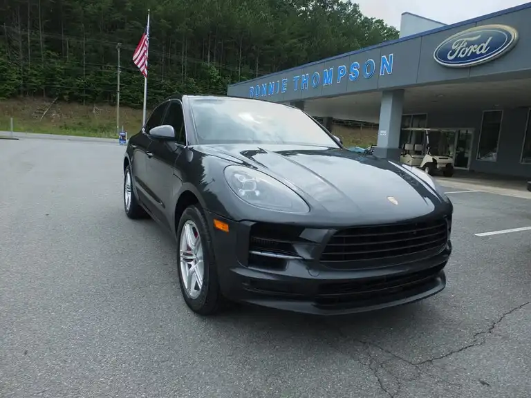 2020 Porsche Macan S's photo