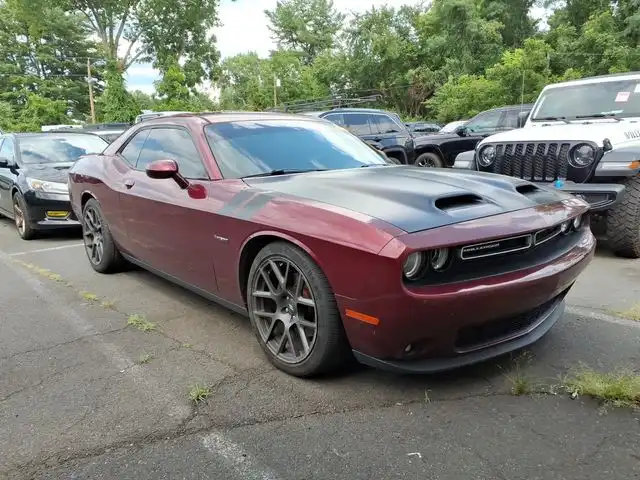 2018 Dodge Challenger R/T Plus's photo