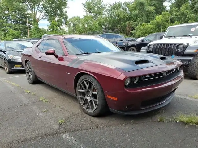 2018 Dodge Challenger R/T Plus's photo