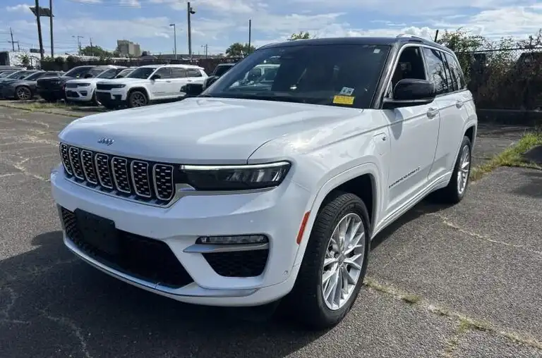 2023 Jeep Grand Cherokee Summit 4xe 4WD's photo
