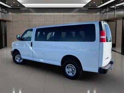 2020 Chevrolet Express 3500 LS photo 3