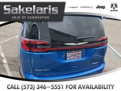 2026 Chrysler Pacifica Select photo 5