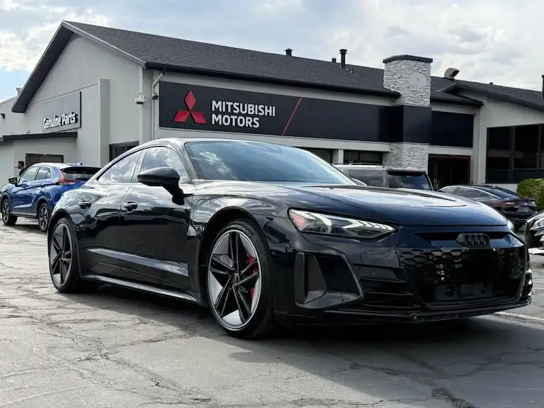 2022 Audi RS e-tron GT Base's photo