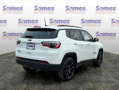 2026 Jeep Compass Altitude 4X4 photo 5