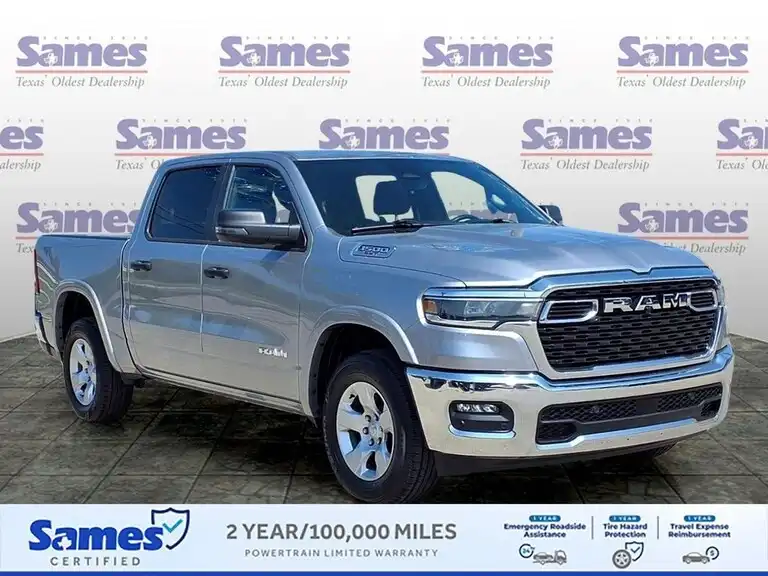 2025 RAM 1500 Big Horn/Lone Star 4x4 Crew Cab 5'7's photo