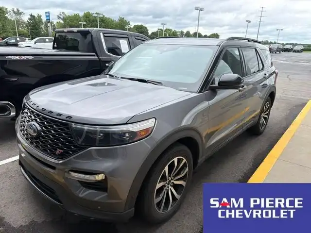 2021 Ford Explorer ST 4WD's photo