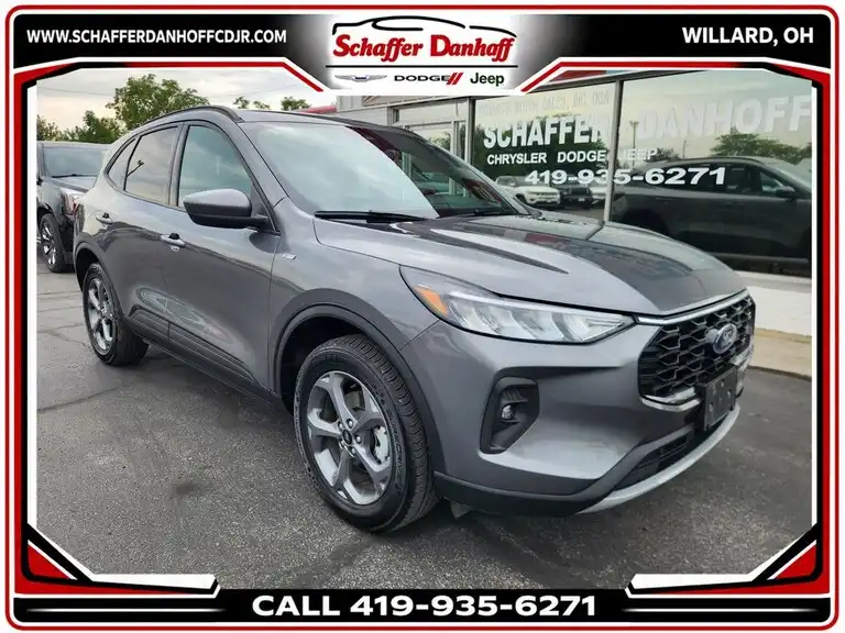 2025 Ford Escape 2.0 ST-Line Select AWD's photo