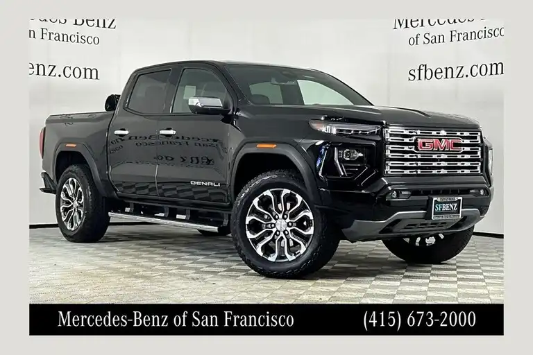2025 GMC Canyon Denali 4WD Crew Cab Short Box's photo