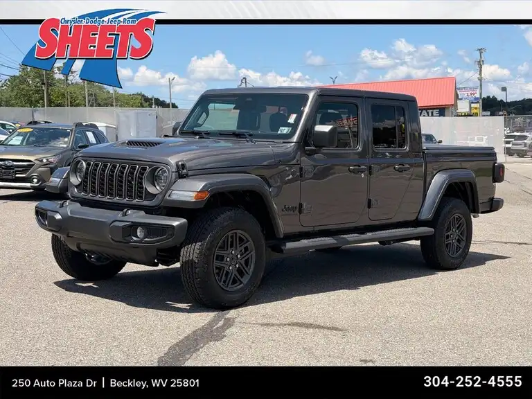 2026 Jeep Gladiator Sport S Auto's photo