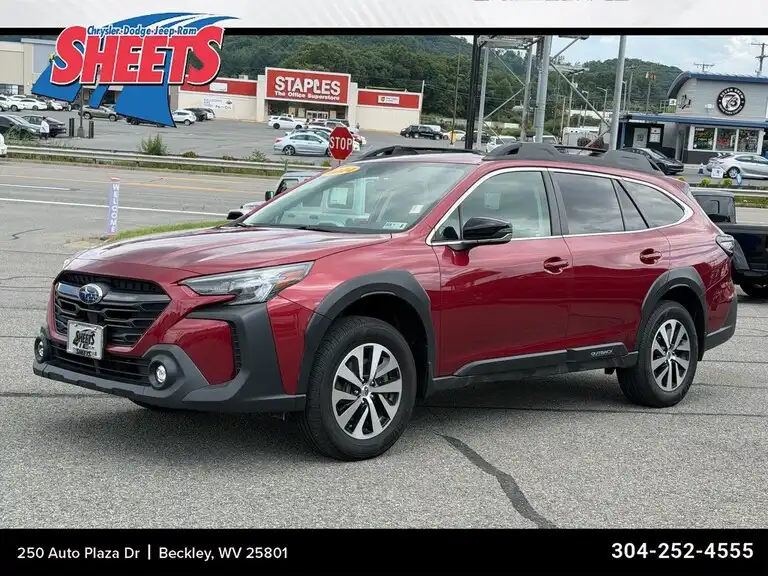 2024 Subaru Outback Premium's photo