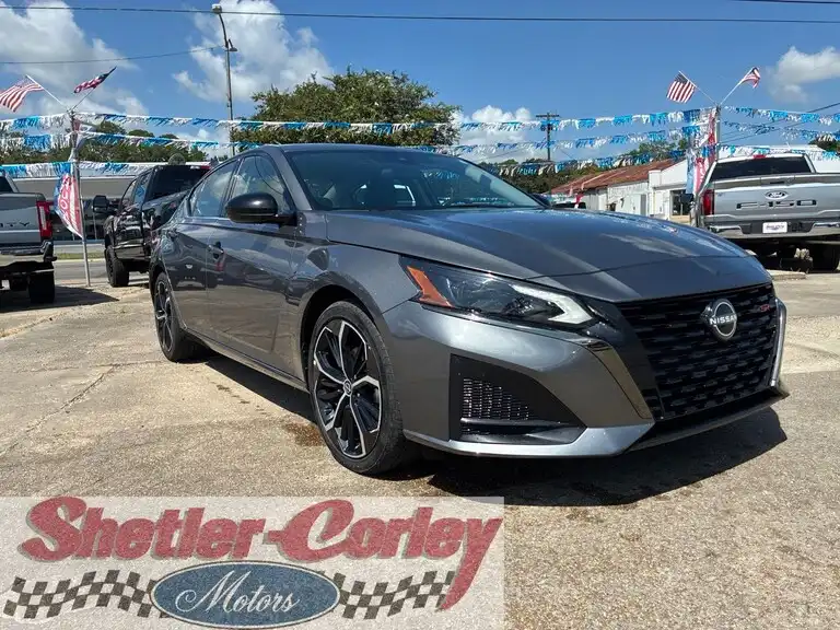 2024 Nissan Altima 2.5 SR's photo