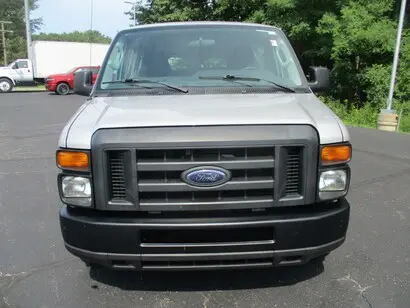 2013 Ford E-Series XL E-150 photo 5