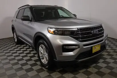 2024 Ford Explorer XLT 4WD photo 4