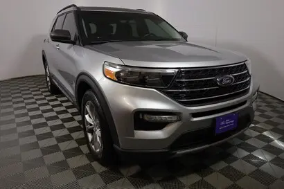2020 Ford Explorer XLT 4WD photo 4