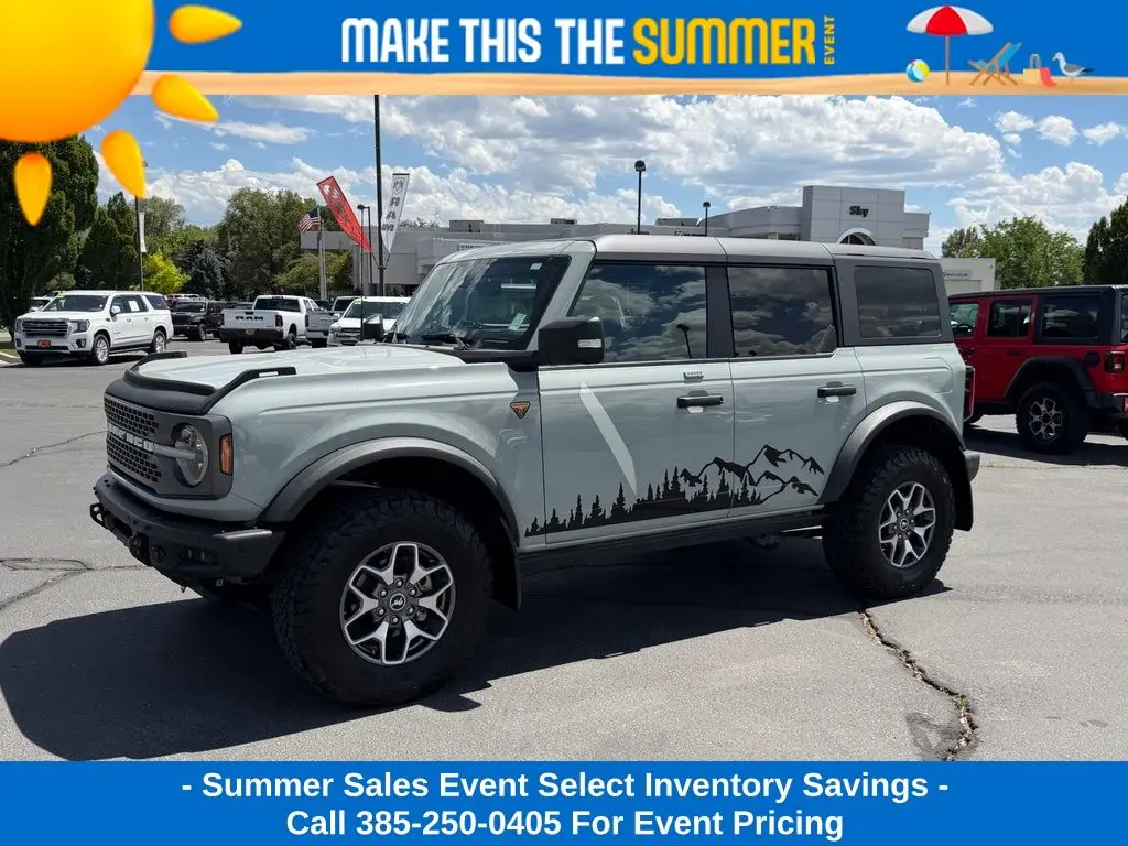 2023 Ford Bronco Badlands 4x4 photo 1