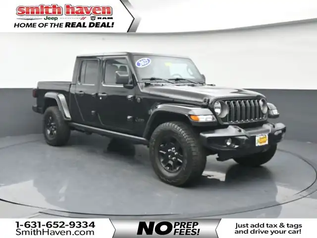 2025 Jeep Gladiator Nighthawk Auto's photo