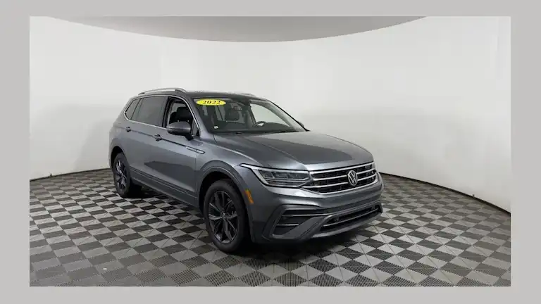2022 Volkswagen Tiguan 2.0T SE 4Motion's photo