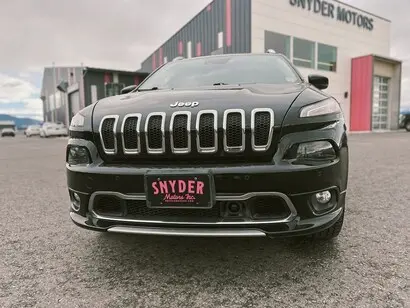 2017 Jeep Cherokee Overland 4X4 photo 2
