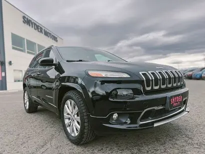 2017 Jeep Cherokee Overland 4X4 photo 4