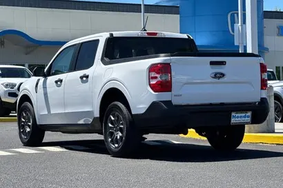 2024 Ford Maverick XLT FWD photo 3