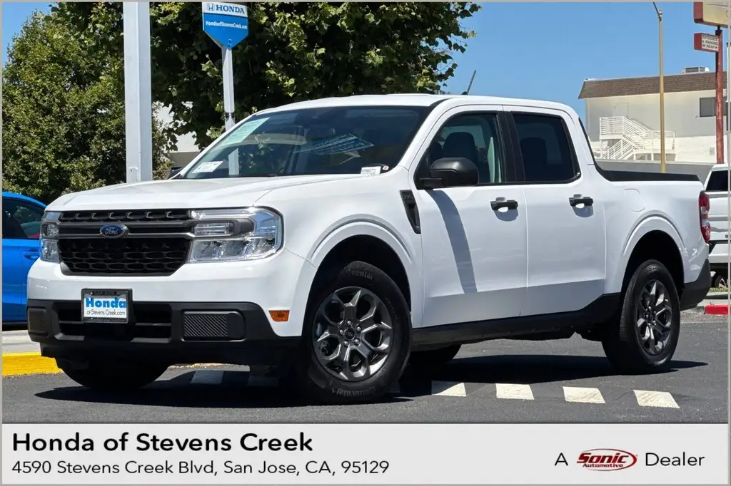 2024 Ford Maverick XLT FWD photo 1