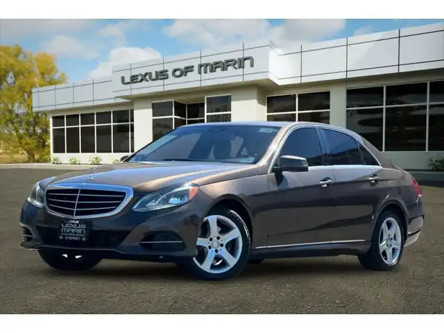 2015 Mercedes-Benz E-Class E250 BlueTEC Sport 4MATIC's photo