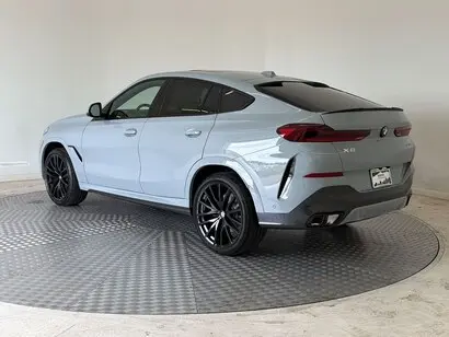 2027 BMW X6 xDrive40i photo 3